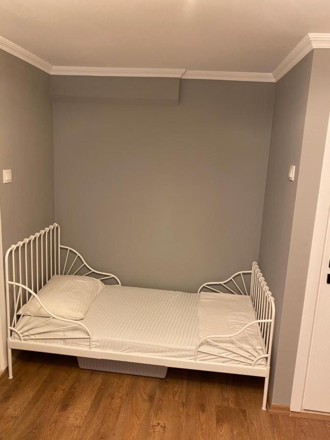 Kinzi House Apartment