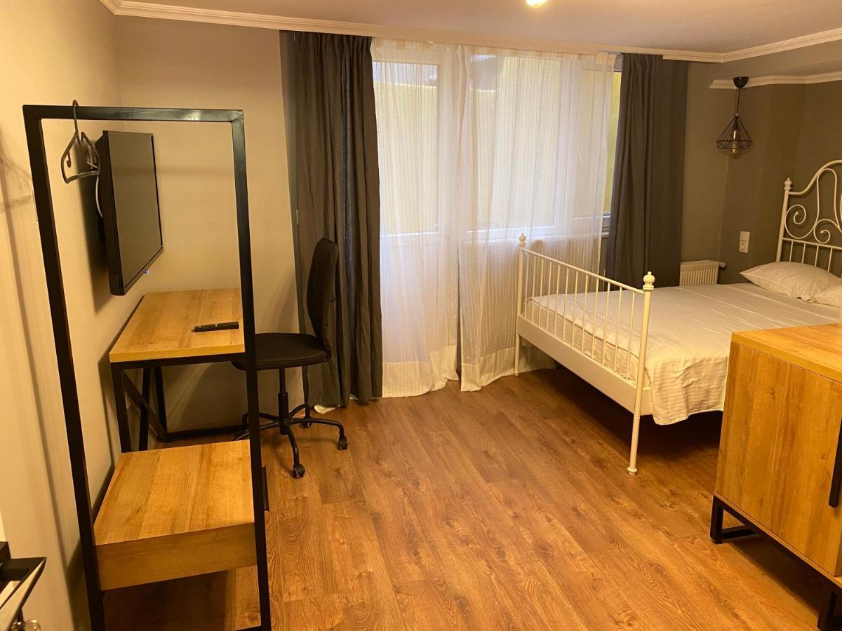 Kinzi House Apartment